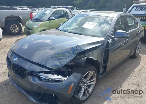 2018 BMW 330I xDrive z USA, uszkodzony, nr VIN WBA8D9G55JNU71964